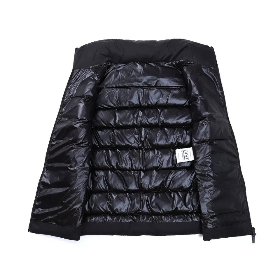 ~~F 323 2024 Moncler Classic ✌️👏🥰🥰 Moncler 80 🧥。 ， 。😎 🎽， 🏆 ， Versatile 🉑 。😄 、 、 Versatile～ ：Black、White Size：1 2 3 4 5